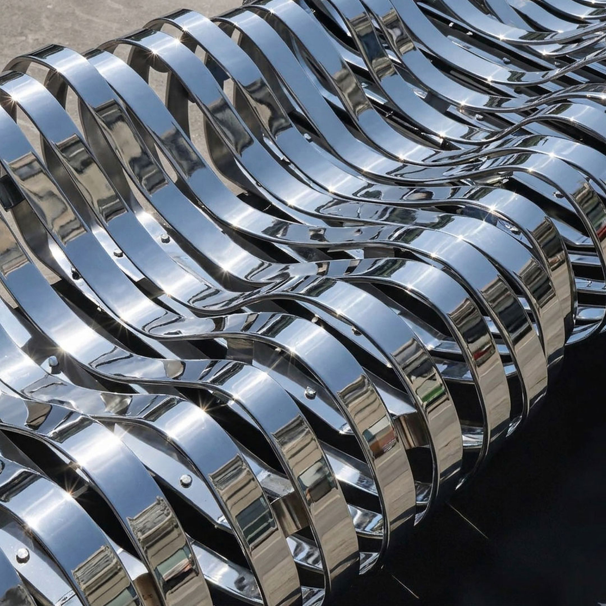 Detalle de pletinas de acero galvanizado